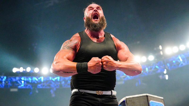 ब्रॉन स्ट्रोमैन ने अपनी WWE चोटों के बारे में चौंकाने वाला खुलासा किया।
